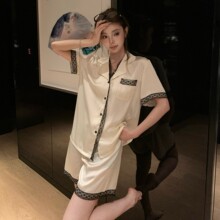 ins�L���z˯��Ů���b�߼��з�ʽ�ٽz߅�����������b�ļ��Ҿӷ�Ů