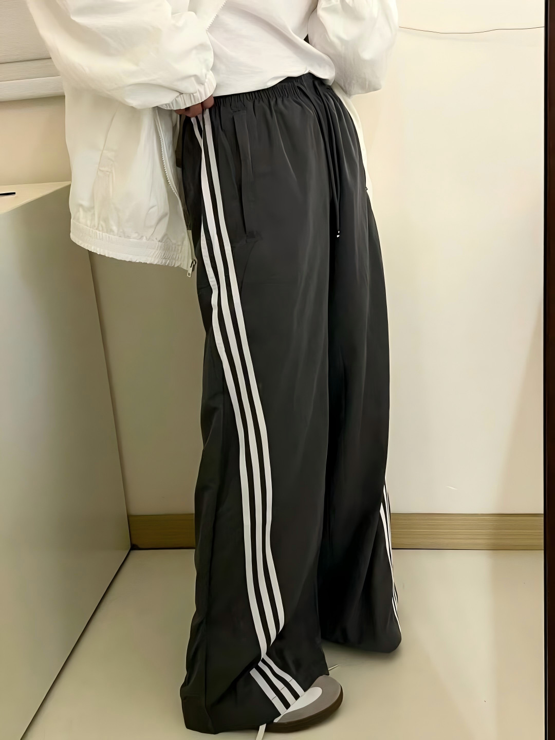 Other Three Stripes Loose Sweatpants Dark Grey