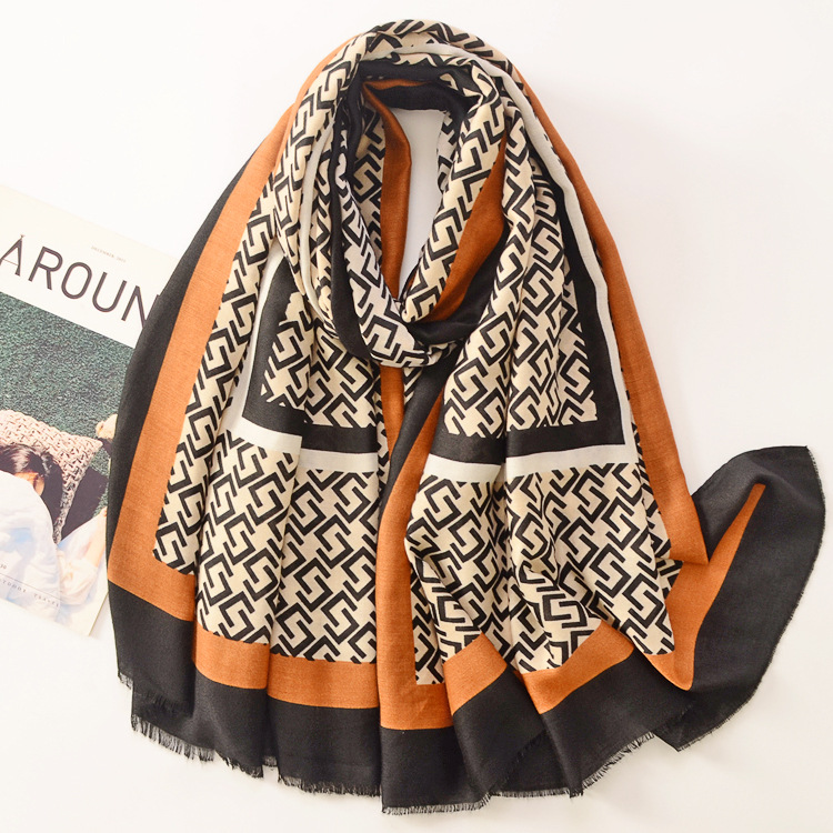 Caliente nuevo algodón y lino sensación bufanda suave satén algodón moda carta impresión bufanda viaje protector solar mantón caliente