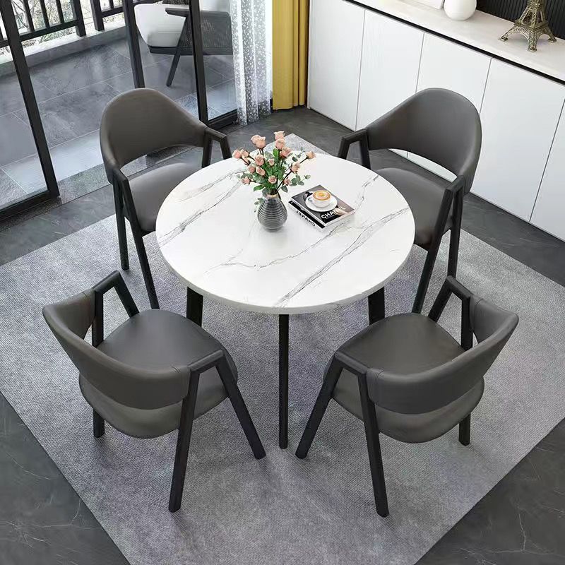 인조 흰색 대리석 원형 테이블 + 짙은 회색 가죽 의자