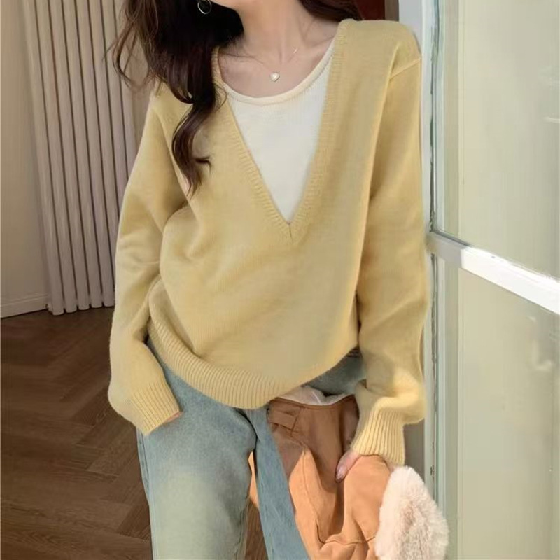 Coreana de color de cuello v falso dos piezas de jersey de punto para mujeres otoño y invierno nuevo diseño interior con suéter delgado para mujeres