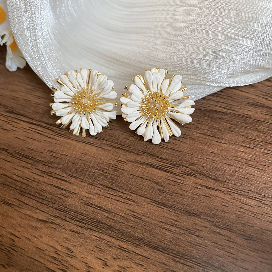 Pendientes de margarita de Lafite con aguja de plata, pendientes de estilo de vacaciones junto al mar, temperamento dulce y único, pendientes de todo fósforo para fotos, mujeres