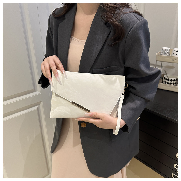 112g Weight Sewing Thread Fashion Element Magnetic Buckle Closure Type Top Handle Strap Type Envelope Bag Bags Type Office, Party Occasion Pu Leather Material Solid Color Pattern All Seasons Season Women's Gender Elegant Style Square Shape Pu Leather Solid Color Sewing Thread Square Clutches 14