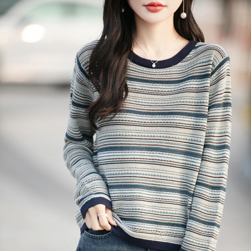 Early autumn hollow-out striped knit base shirt for women, 2025 new spring and autumn cotton online top, stylish plus-size women's sweater Early autumn hollow-out striped knit base shirt for women, 2025 new spring and autumn cotton online top, stylish plus-size women's sweater