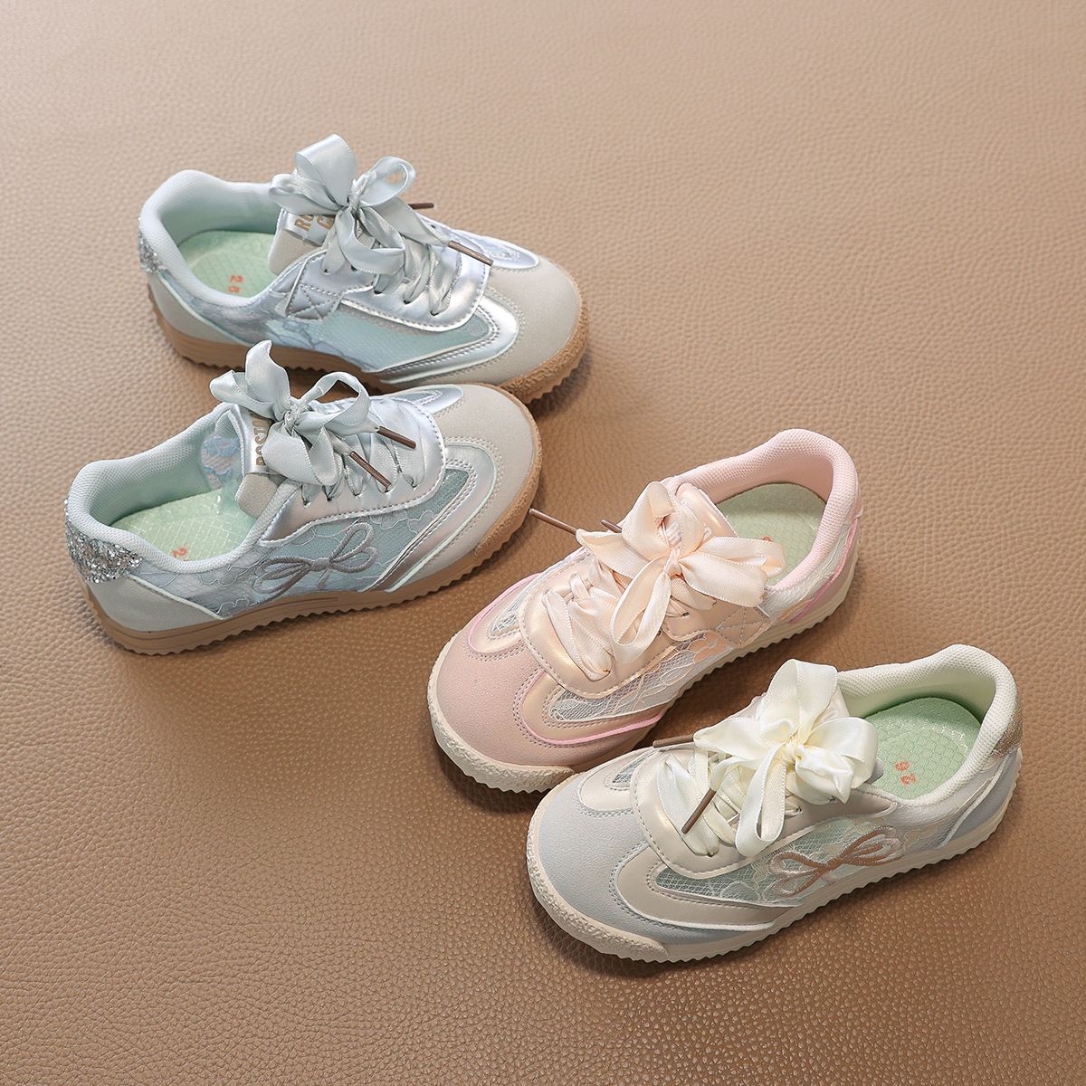 Zapatos casuales para niñas 2026 verano nuevos zapatos de entrenamiento para niños zapatos deportivos para niños zapatos para bebés femeninos