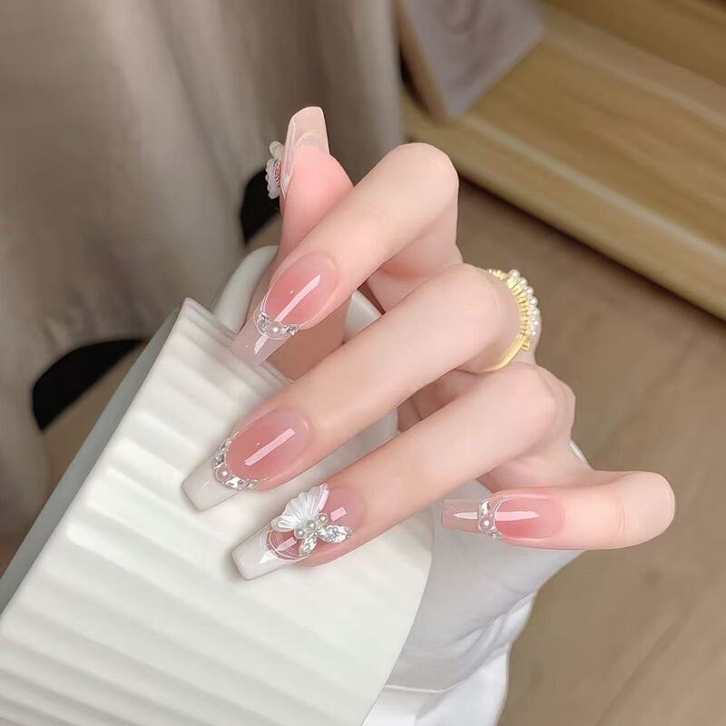 Nail 2026 Gentle Pure Desire Butterfly Wearable Detachable Student Finished Wearable Nails with a High-End Feel