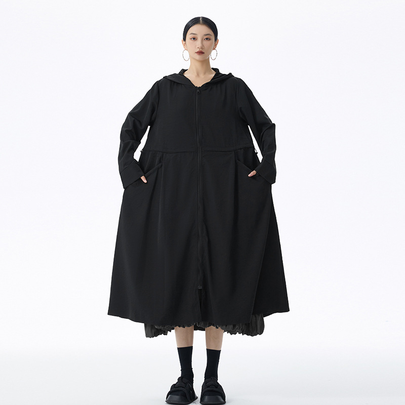 Japanese-Style Casual Niche Design Hooded Cardigan Trench Coat for Women, New Autumn Loose Fit, Slimming, Simple Solid Color Jacket