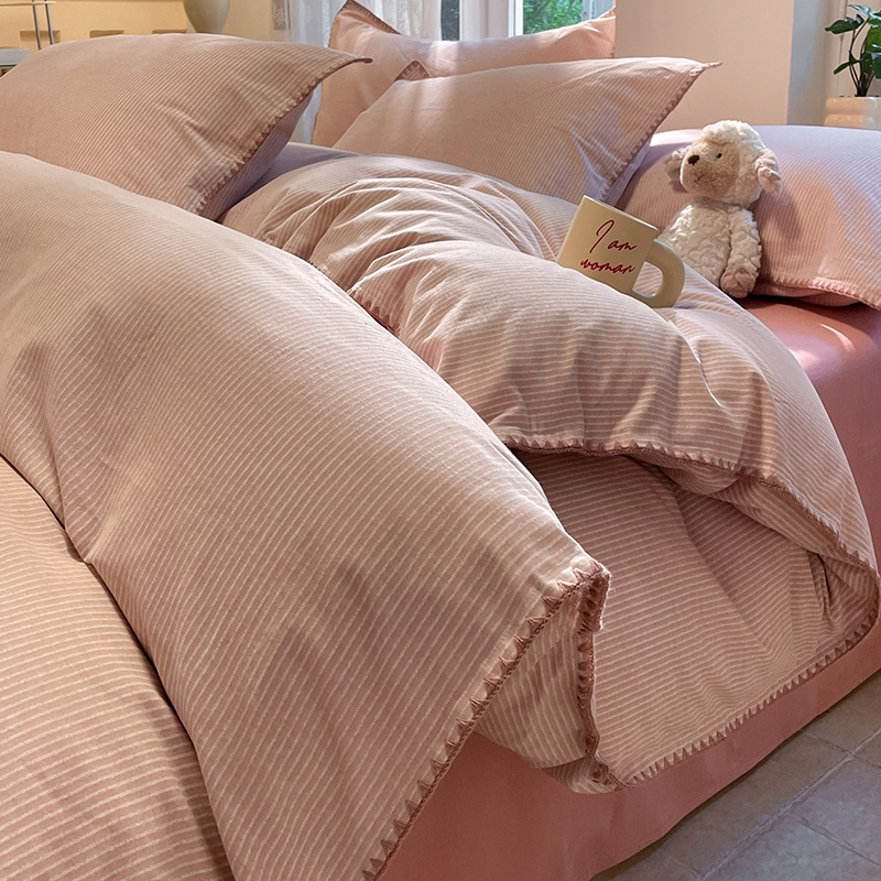 Set di biancheria da letto a tre pezzi in puro cotone spazzolato di alta qualità, composto da copripiumino, lenzuolo e gonna per letto._voghion.com