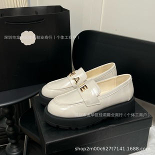 ���С���L����Ь�A�^�r�����m�͹�СƤЬ���s�p���ճ��ٴ�Ů��Ь