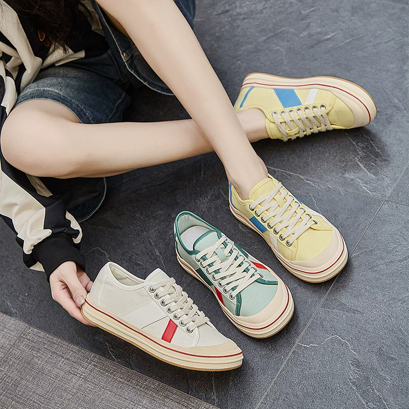 Новая кожаная обувь на холсте на весенней подошве 2025 для женщин носить дикие повседневные спортивные кроссовки модные маленькие белые туфли