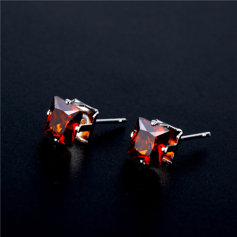 Wholesale Jewelry Color Round Zircon Stainless Steel Stud Earrings Nihaojewelry display picture 14