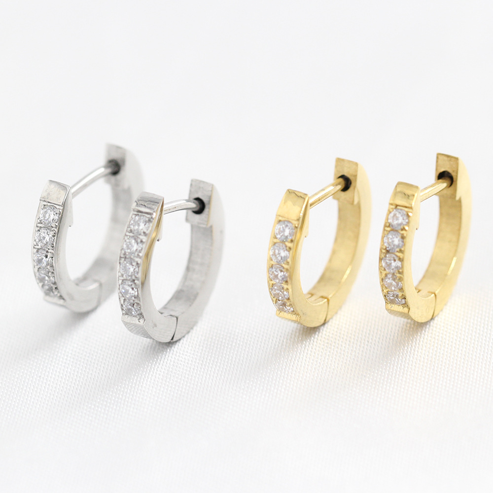 Simple Style Round Titanium Steel Artificial Rhinestones Earrings 1 Pair display picture 3