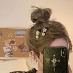 真珠の小さいヘアピンの女性のレトロな前髪は小さい香りの風のサイドクリップの感覚を挟みます。