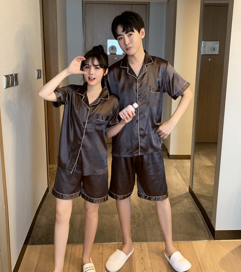 Fábrica directa pareja pijamas de las mujeres de manga corta de color sólido simple cardigan de seda artificial traje fino desgaste del hogar de los hombres de seda de hielo