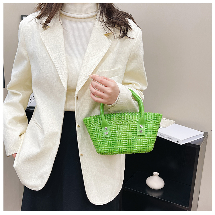 2025 New trendy and versatile crossbody mini vegetable basket jelly bag, fashionable hand-held woven bag, mini tote women's bag undefined