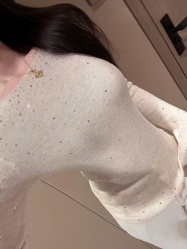 漂亮重工闪钻针织打底衫女内搭早秋穿搭初秋韩系chic别致长袖上衣|undefined