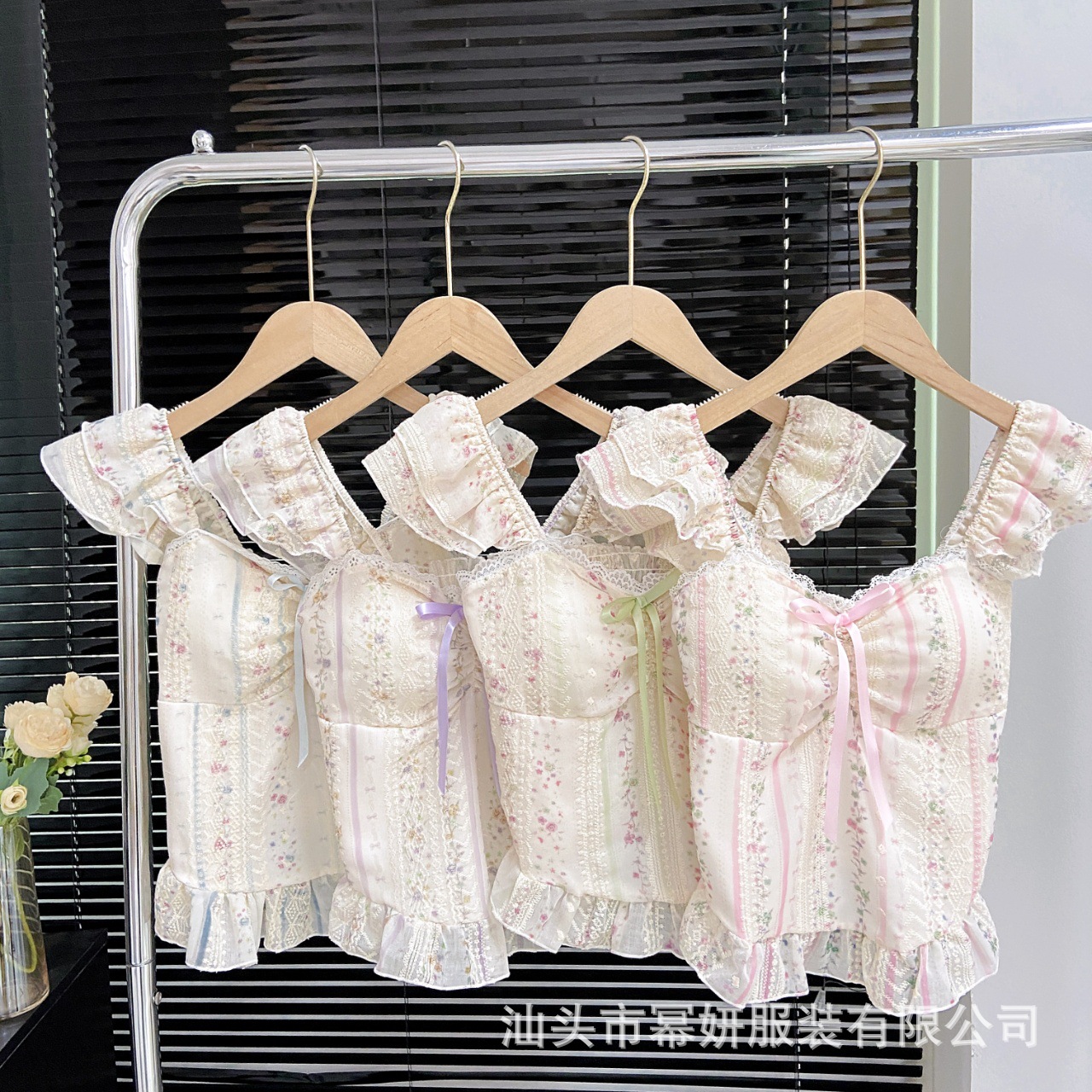 纯欲甜美田园风吊带小背心女夏季小飞袖碎花抹胸上衣蕾丝美背