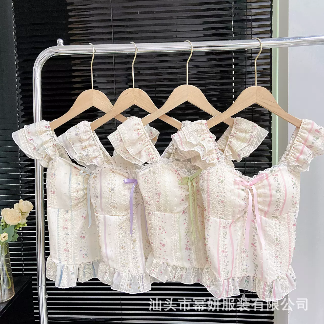 纯欲甜美田园风吊带小背心女夏季小飞袖碎花抹胸上衣蕾丝美背