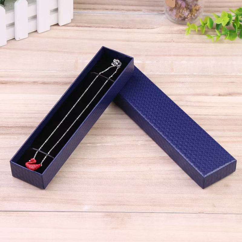 Tiktok red caja de horquilla roja patrón de piña caja de pulsera larga caja de embalaje de joyería negra peine de melocotón caja de regalo