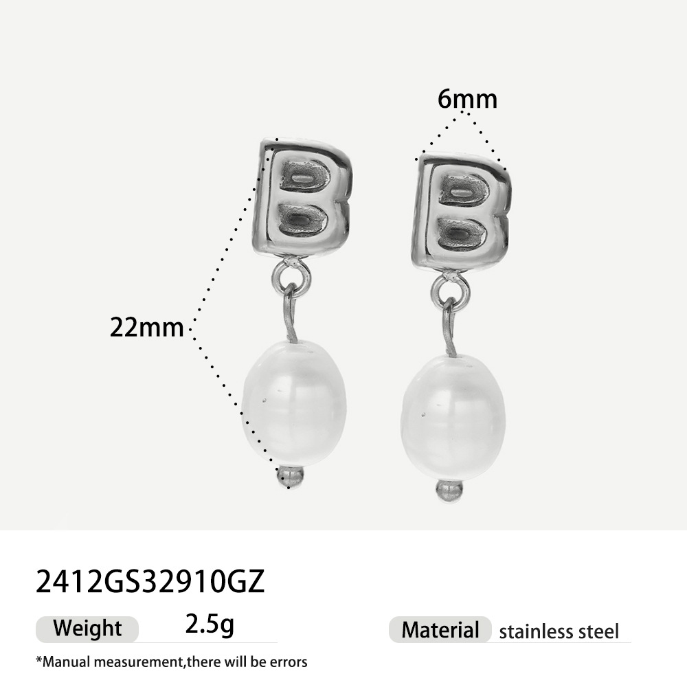 Alta europa y americana de acero inoxidable pendientes de perlas de alta calidad nicho simple joyería de acero de titanio letras pendientes de oro y plata mujeres