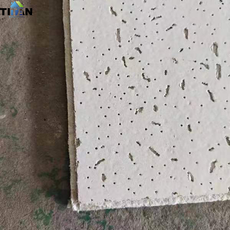 Tablero de lana mineral de quilla de acero ligero Techo de techo Tablero de yeso de tres pruebas Tablero absorbente de sonido Paquete de material Pared de oficina