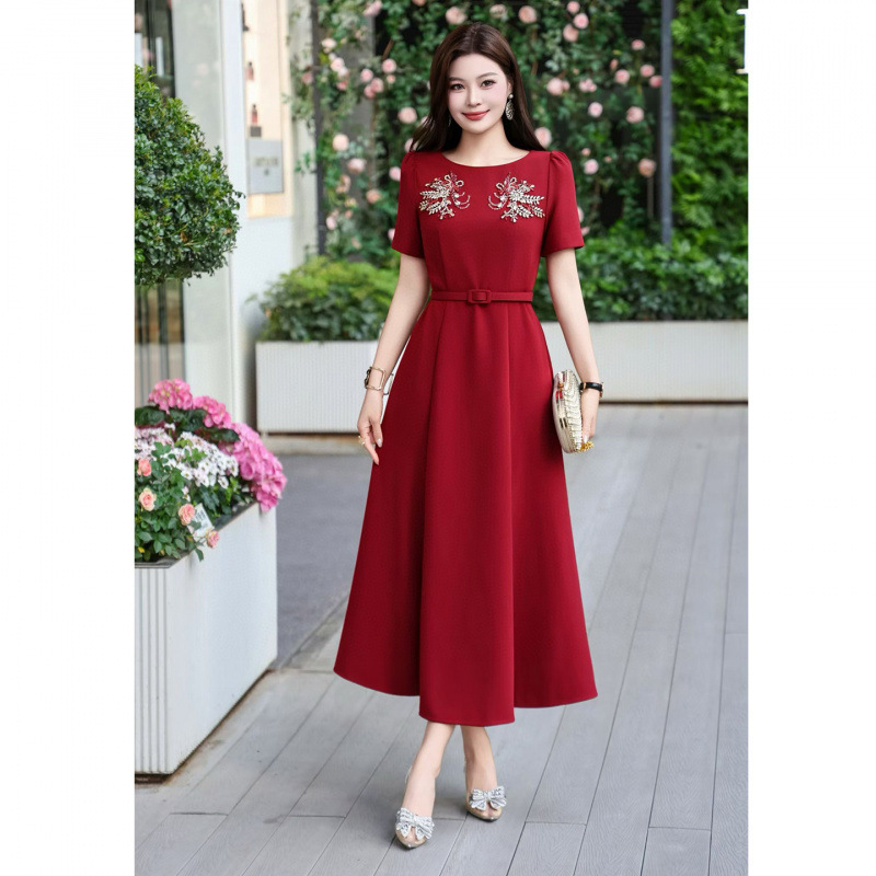 Fengjia 2026 French-Style High-End Custom Diamond-Studded Waist-Cinching Slimming Elegant Mid-Length Dress for Formal Occasions Fengjia 2026 French-Style High-End Custom Diamond-Studded Waist-Cinching Slimming Elegant Mid-Length Dress for Formal Occasions