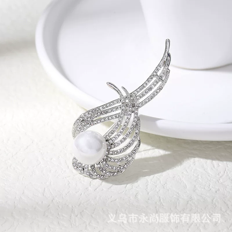 Духов Angel wings, брошь, модный кардиган из жемчужной лафетки, аксессуар, защитное нижнее белье, летняя булавка, стиль светлой роскоши
