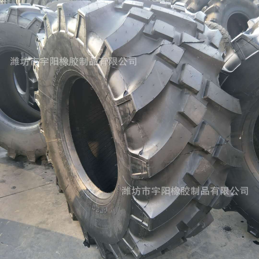 越野人字花纹445/65R22.5 攀岩车爬坡车 真空轮胎