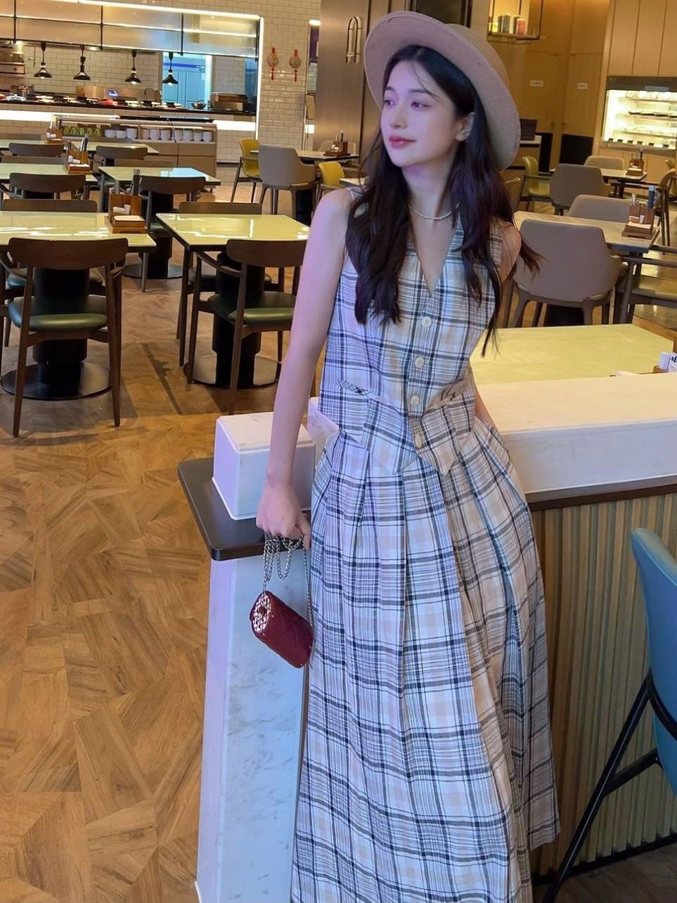 Bộ vest gile và chân váy linen kẻ caro cao cấp cho nữ — áo ghi lê