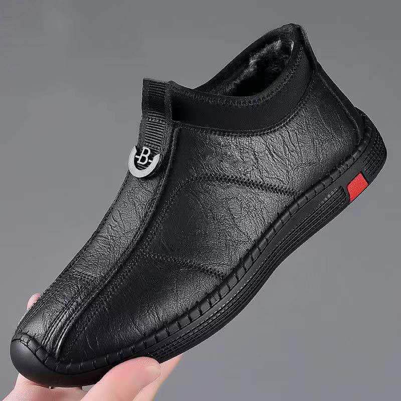 Bốt nam cổ trung lót lông giữ ấm chống trượt, giày da lười đế bằng — giày nâu, giày đen, Lông cừu đen, Màu nâu cộng với nhung