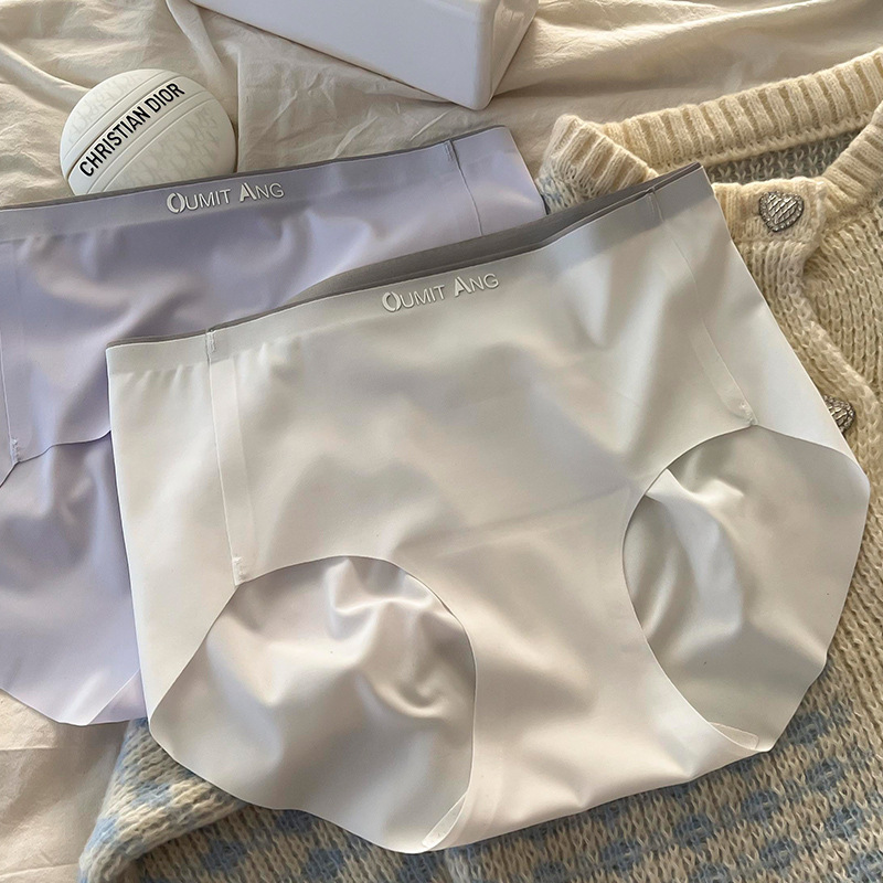 Ice Silk Seamless Panties for Women, Mid-Waist Peach Hip-Hugging Silk Panties with Extended Crotch for Summer, Sexy Triangle Panties Ice Silk Seamless Panties for Women, Mid-Waist Peach Hip-Hugging Silk Panties with Extended Crotch for Summer, Sexy Triangle Panties