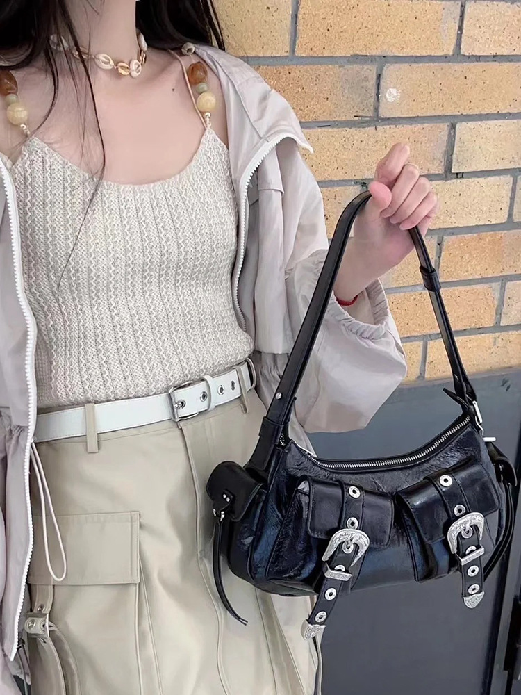 Nischendesigner's Internet berühmte Gürtelschnalle mit mehreren Taschen, Einzelschulter-Hochleistungs-Damenhandtasche, neu_voghion.com