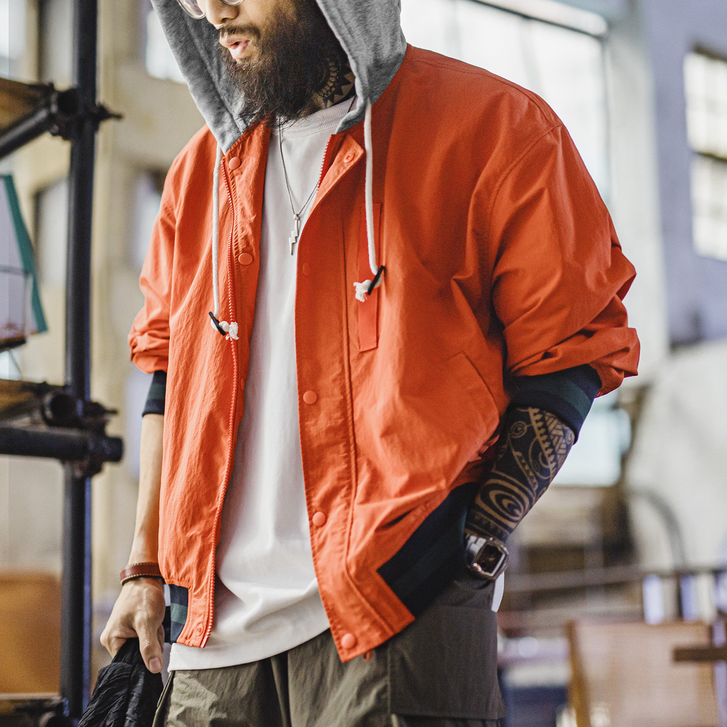 Retro jacket with hood
