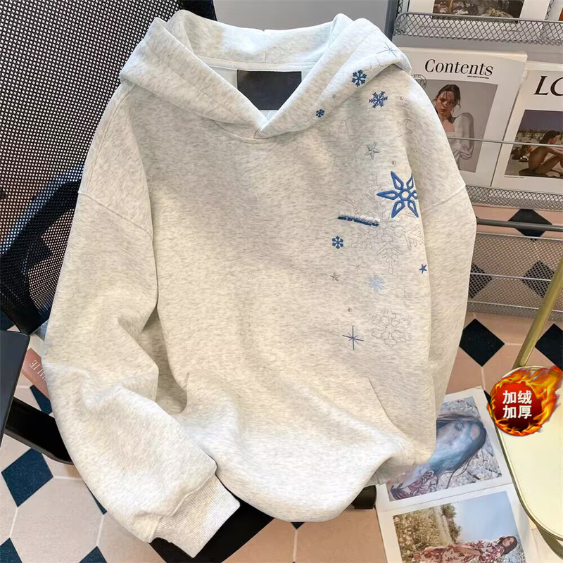 American Retro Snowflake Embroidered Gray Hooded Sweatshirt for Women in Autum Design, Loose, Casual and Versatile Velvet Jacket