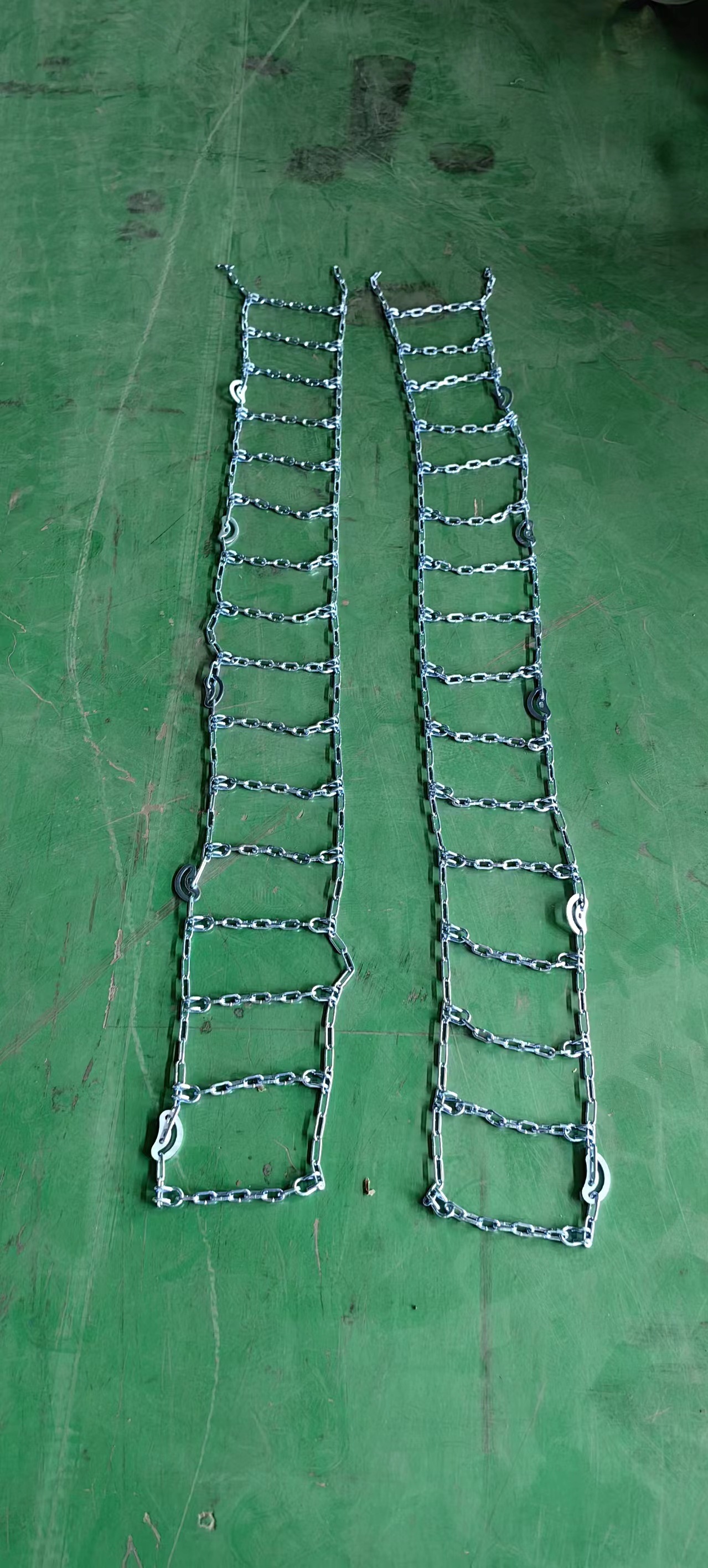 Motorcycle Anti-Skid Chain Electric Tricycle 300-18/275-18/250-17/400-12/375 Chain