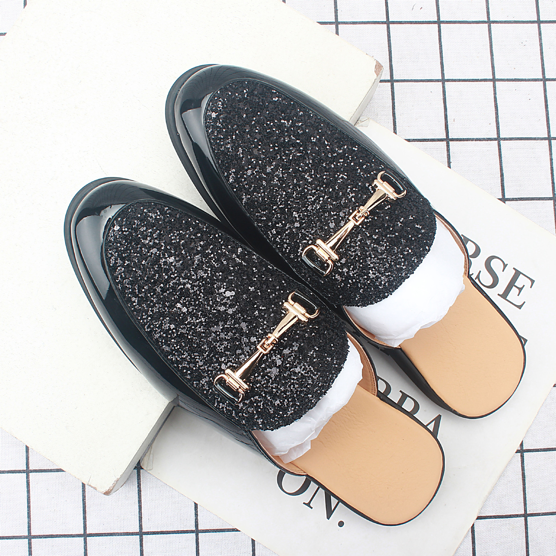 �¿��и��԰���ƤЬ�����⴩��ͷ����Ьʱ����������631