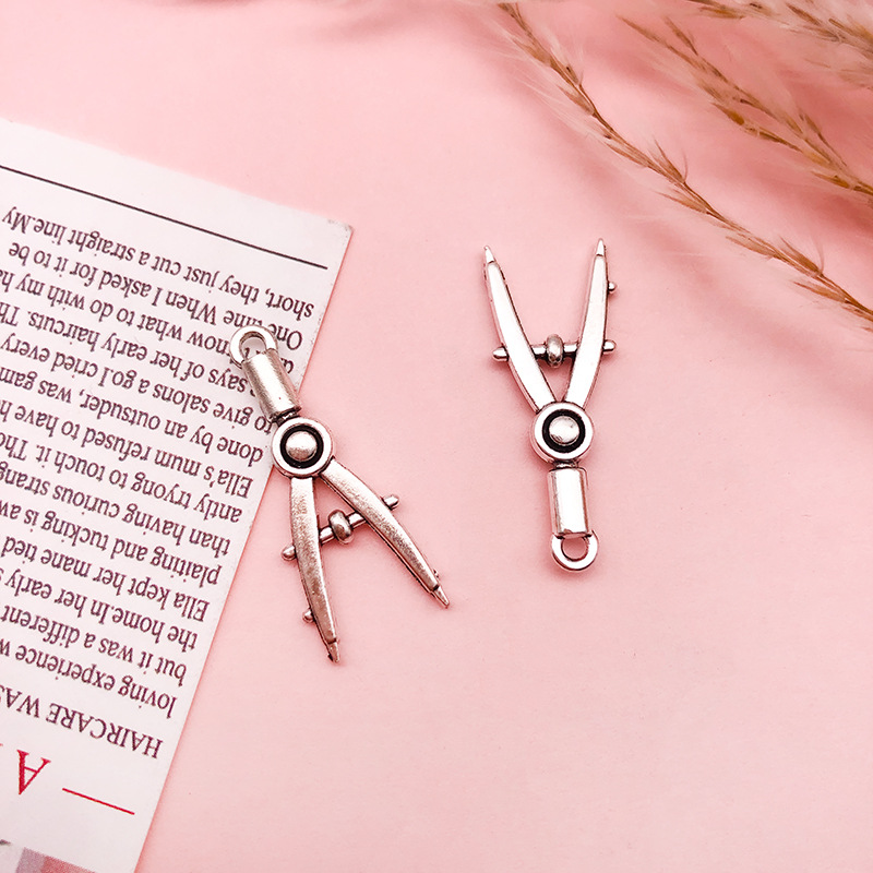 Mixto 20 Día del Maestro suministros pequeño colgante Apple llavero marcador creativo diy pulsera collar accesorios de joyería