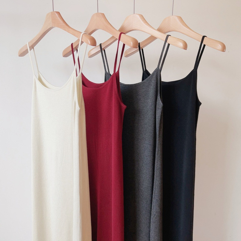 Hepburn Heavy Industry Retro Suspender Knit Dress with a Large Hem, Slimming and Elegant Long Dress Hepburn Heavy Industry Retro Suspender Knit Dress with a Large Hem, Slimming and Elegant Long Dress