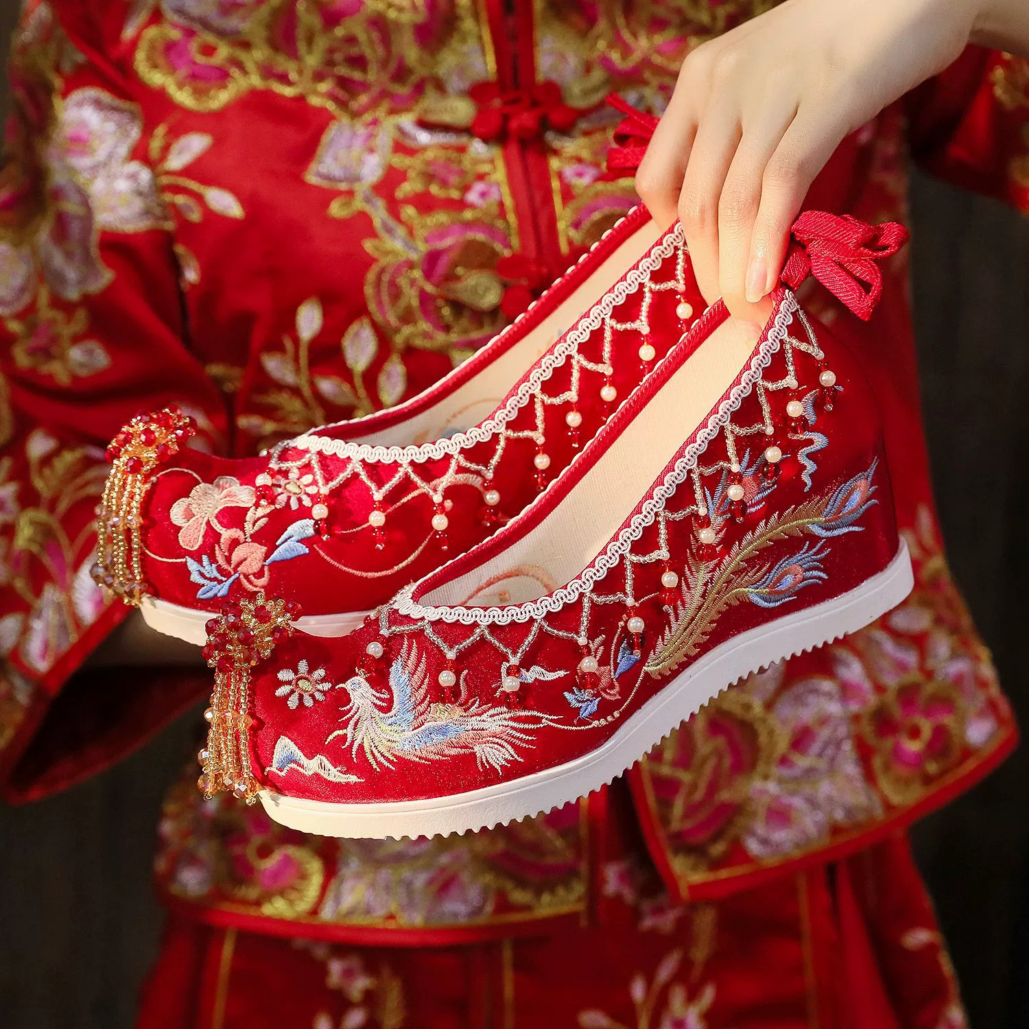 [Феникс новая кисточка] Свадебная обувь внутри увеличенный Китайский Свадебный костюм невесты обувь с вышивкой Xianhe обувь
