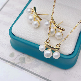 2022 New Natural Pearl Earrings and Necklace Set, Korean Style, Simple and Trendy, Internet-Famous Three-Pearl Stud Earrings