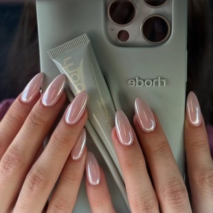 Almond-Shaped Simple Manicure Aurora Pink Pearlescent Fake Nail Patch Pink White Gradient High-End Wearable Nails