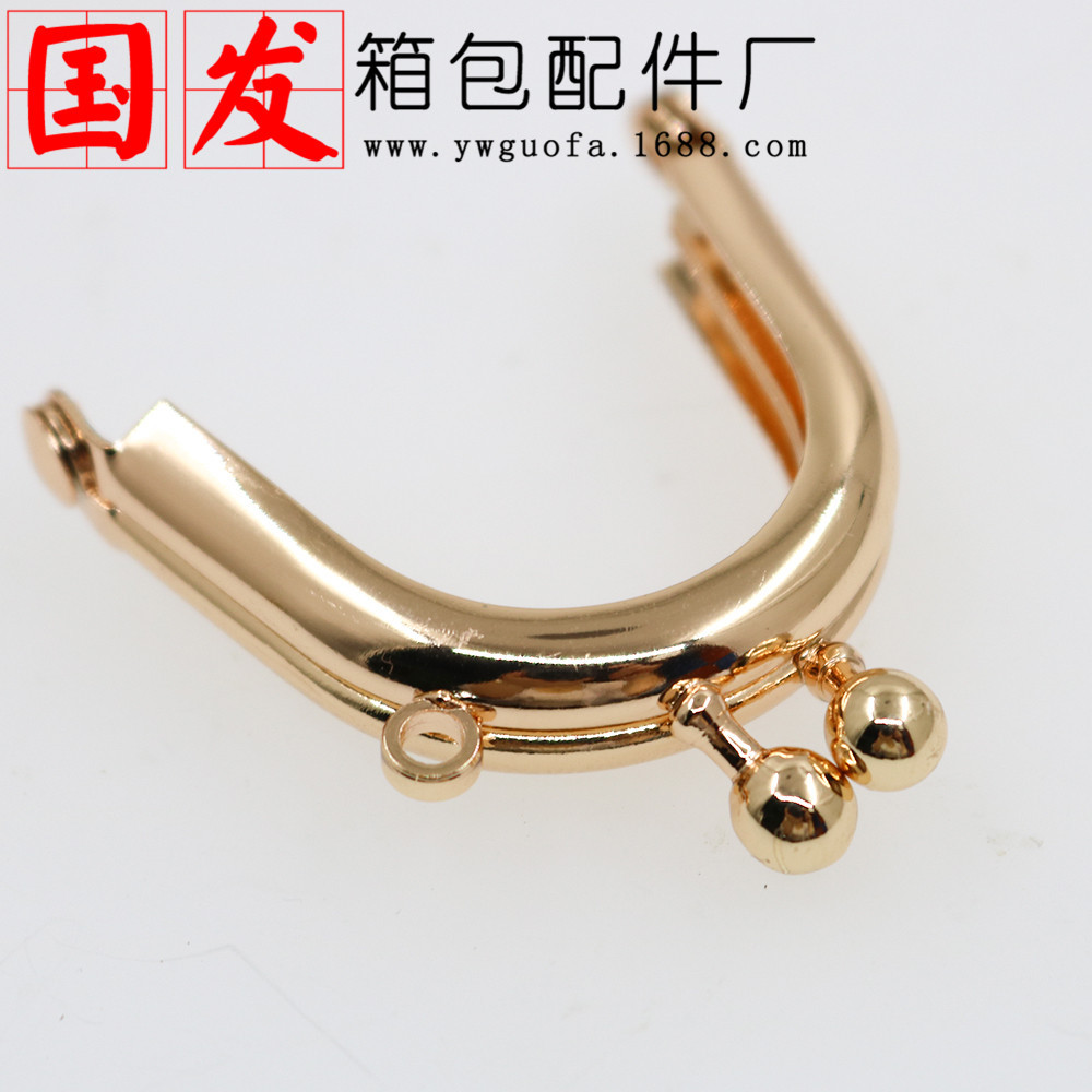 Inventario: alta calidad sin agujeros 5cm semicircular oro liso 4CM viscose mini bolsas de oro DIY a mano