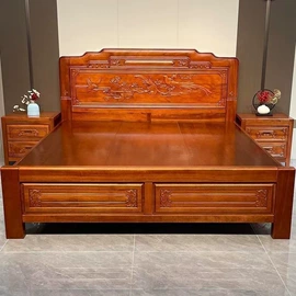 布艺沙发;餐桌;梳妆台