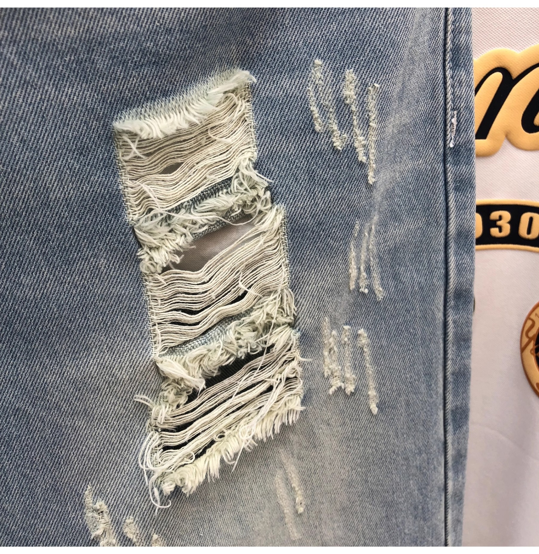 Men's Loose Fit Color Block Embroidered Denim Shorts Casual Retro American Style Trendy Five Point Summer Pants_mkmklike.com