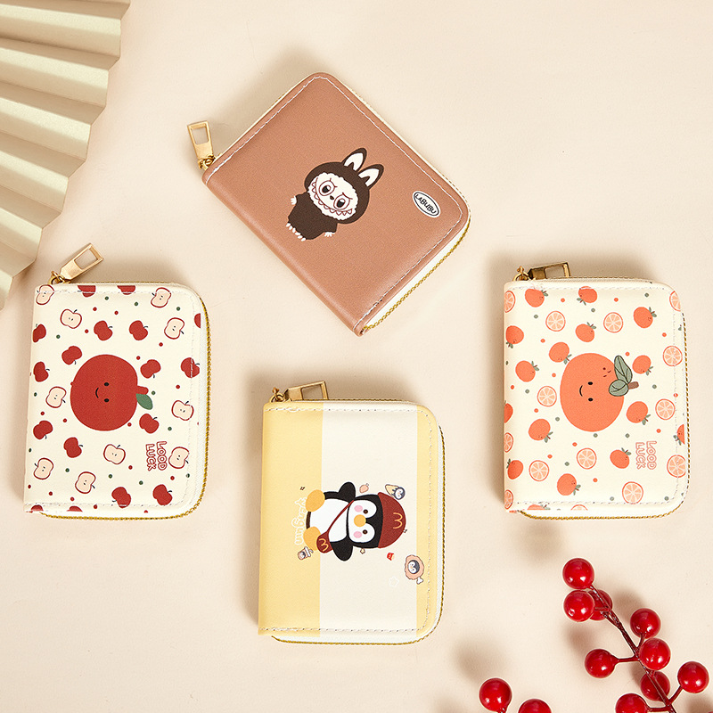 Lindo paquete de tarjetas para estudiantes de gran capacidad, portátil y exquisito de gama alta 2024 nuevo conjunto de tarjetas de identificación personalizadas antidemagógico