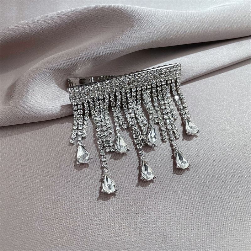 Fashion Inlaid Rhinestone Tassel New Hairpin display picture 1