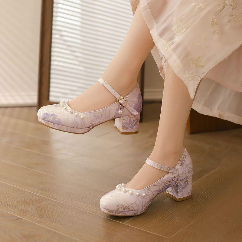 Han Dynasty Retro French Antique High Heels Chinese Style 2025 New Cheongsam Chinese Embroidered Shoes Mary Jane Leather Shoes