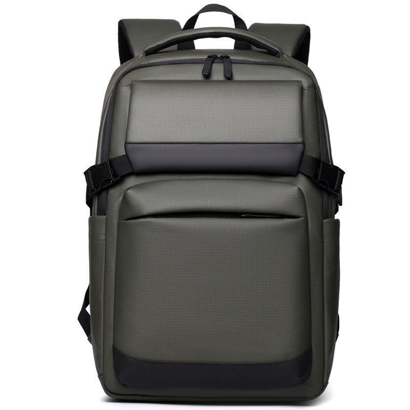 2024 nuevo transfronterizo simple película de cuero hombre mochila de hombro conveniente viaje de negocios bolsa de computadora de estudiantes a prueba de derrames