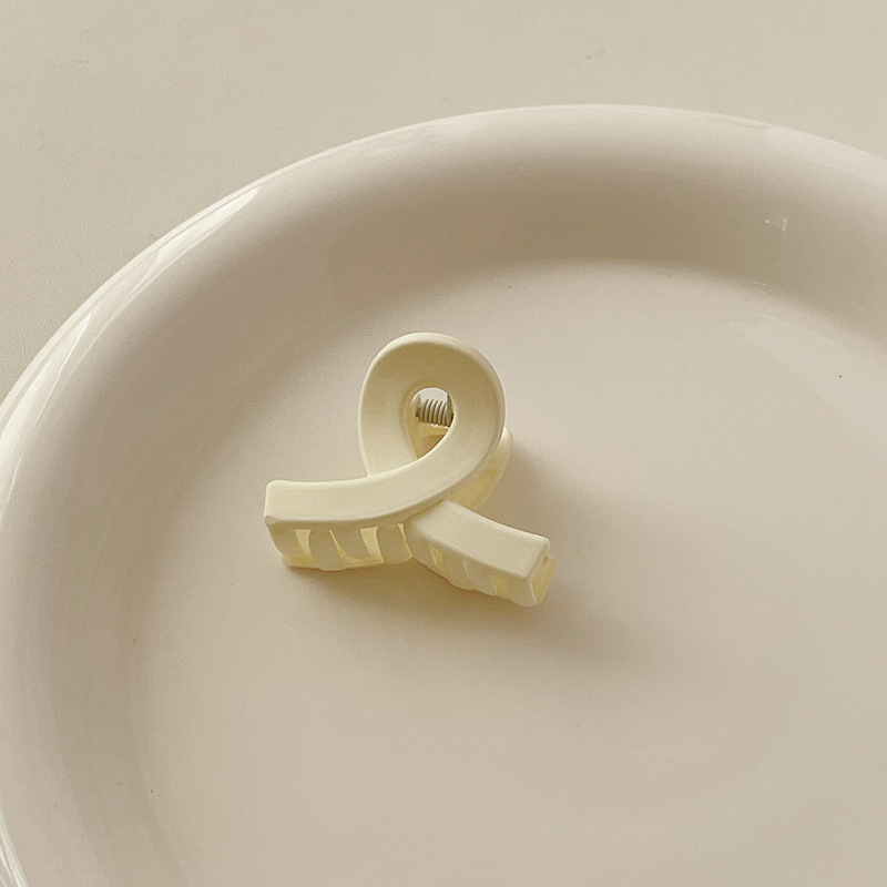 Elegant Lady Women's Flower Fish Shark Plastic Hair Clip Hair Claws display picture 19