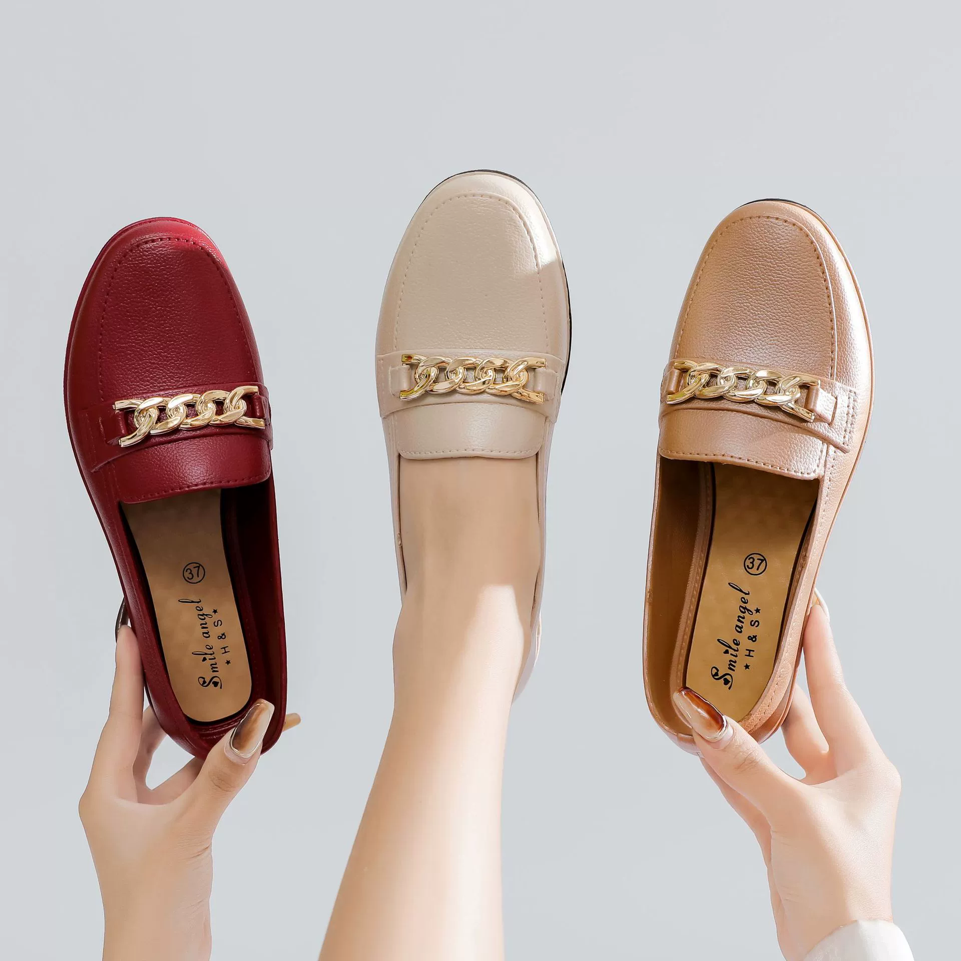 Водонепроницаемые пластиковые туфли для женщин, лето 2025, новые, с круглым носком, балетки, лоферы в британском стиле, черные, профессиональные, формальные, рабочие.